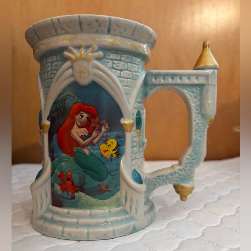 Disney Park Exclusive Authentic Ariel Little Mermaid Castle Collectible Mug